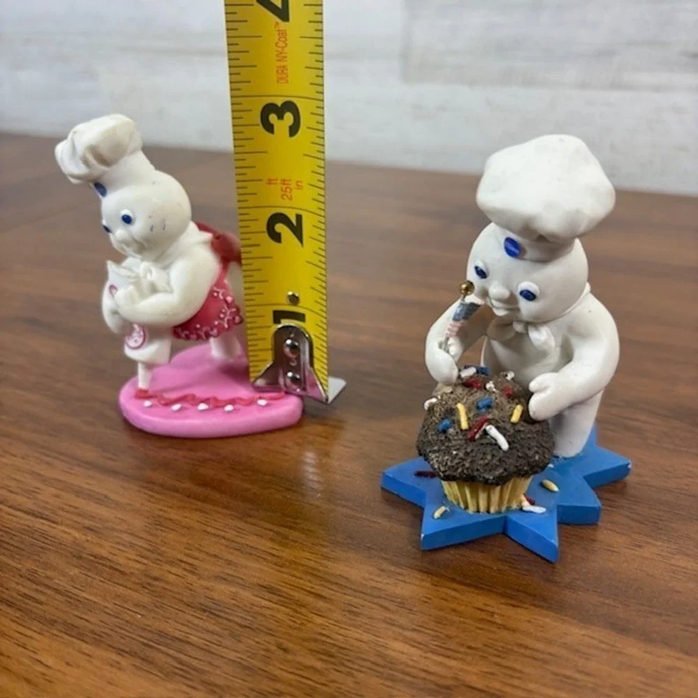 Danbury Mint Pillsbury Doughboy Perpetual Calendar Figurine  Lot of 2 1997